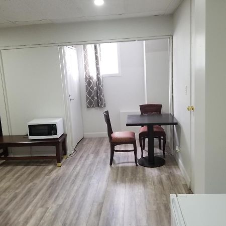 Bloorcourt Inn Toronto Zewnętrze zdjęcie